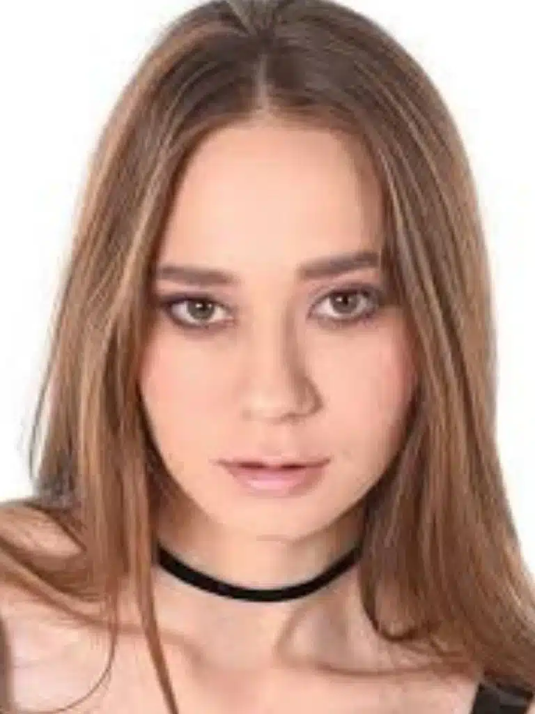 Kecy Hill Biography: Wiki, Age, Career, Height, Weight, Boyfriend, Net Worth & More